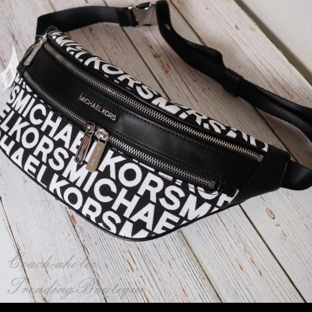 New tags on Mk kenly bag - Picture 5 of 7
